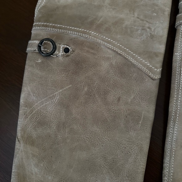 Frye Women's Beige Leather Knee-High Boots - Picture 2 of 9